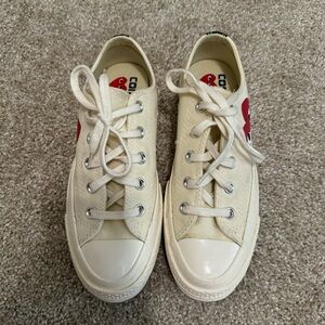 Comme des garçons cream low converse
